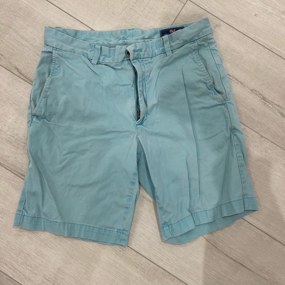 Light blue Vineyard Vines breaker shorts size 30